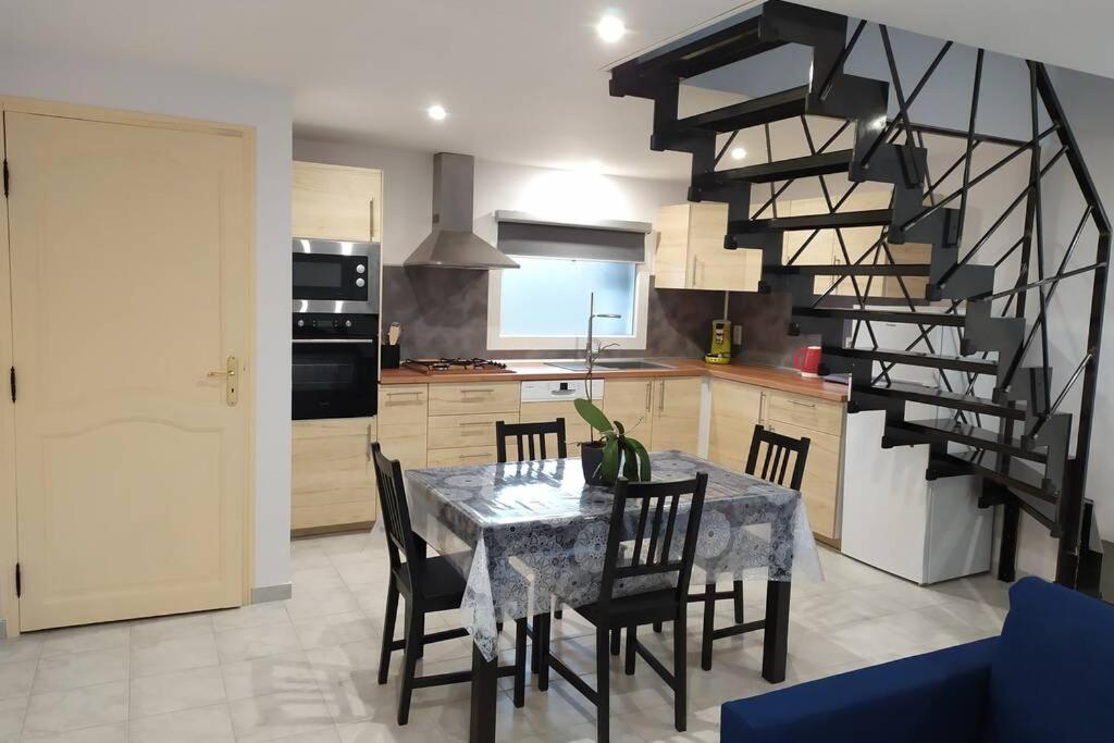 Appartement neuf tout confort Aubenas Extérieur photo