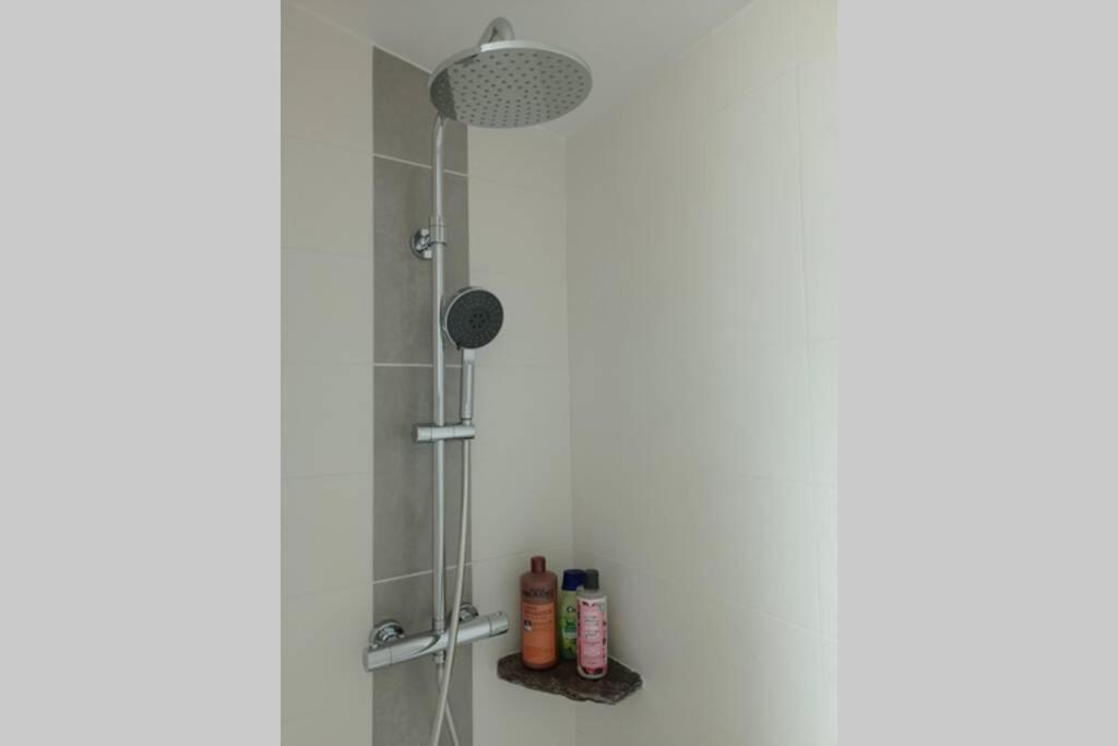 Appartement neuf tout confort Aubenas Extérieur photo