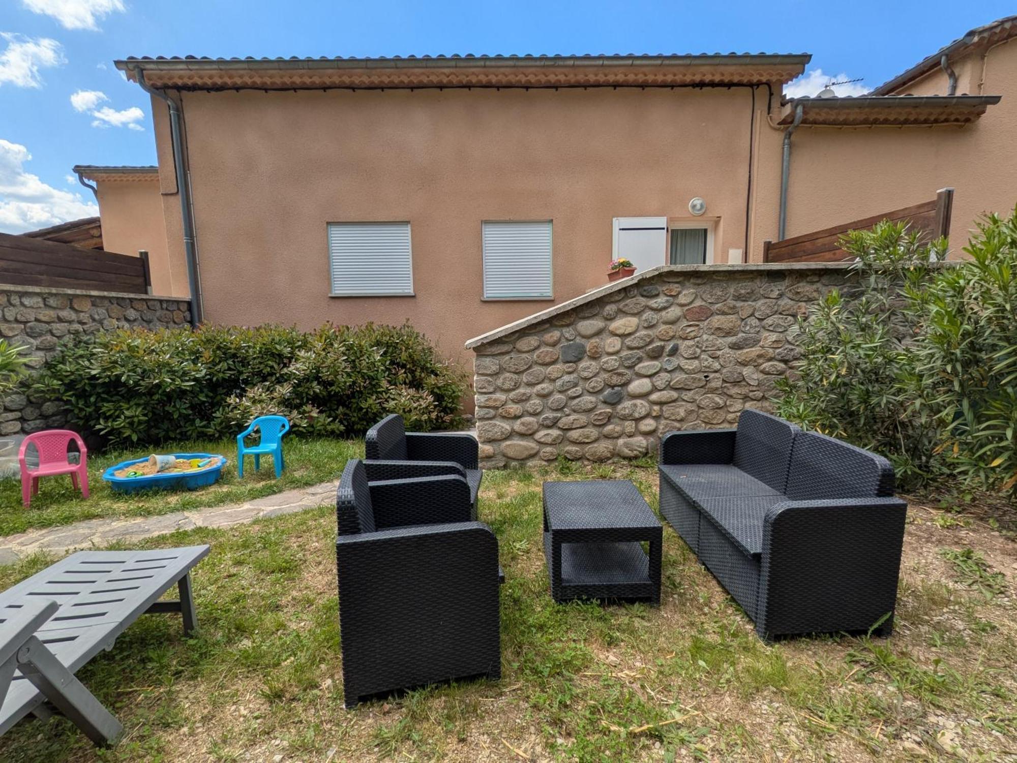 Appartement neuf tout confort Aubenas Extérieur photo